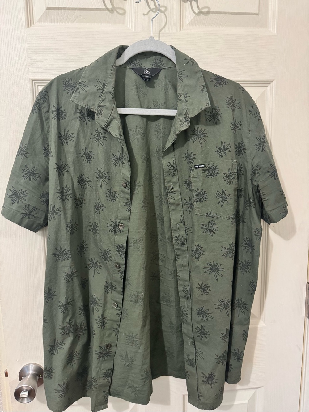 Volcom Men’s Short Sleeve Button-Up Shirt — Olive with Black Print
